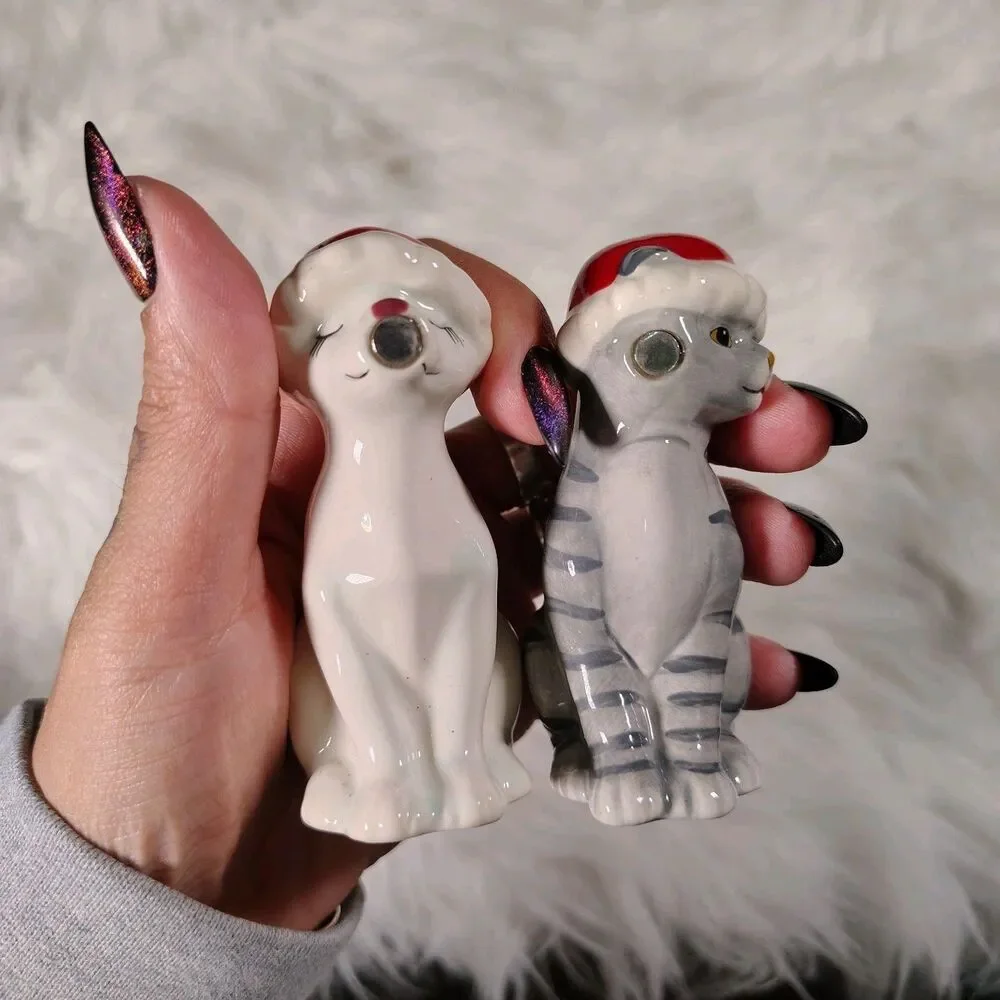 Cats In Santa Hats Kissing Magnetic Salt&Pepper Shakers Westland MWAH! Ceramic
